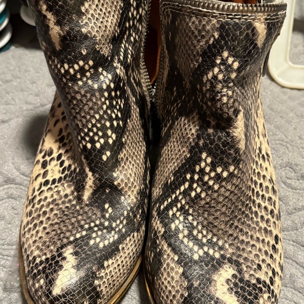 Women's Snakeskin Ankle Boots